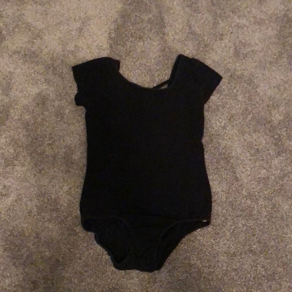 Black short sleeve leotard